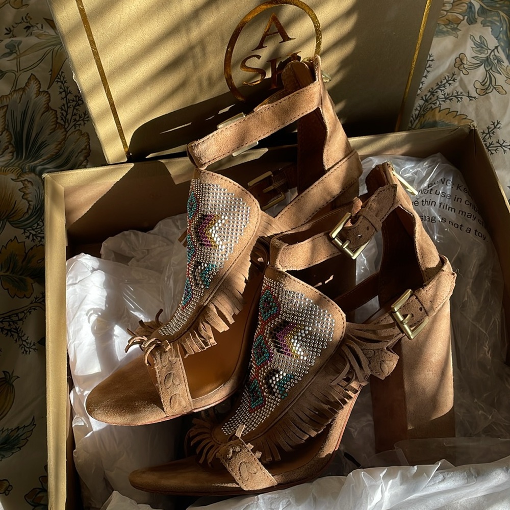 Ash Aztec studded suede block heels - Picture 10 of 14